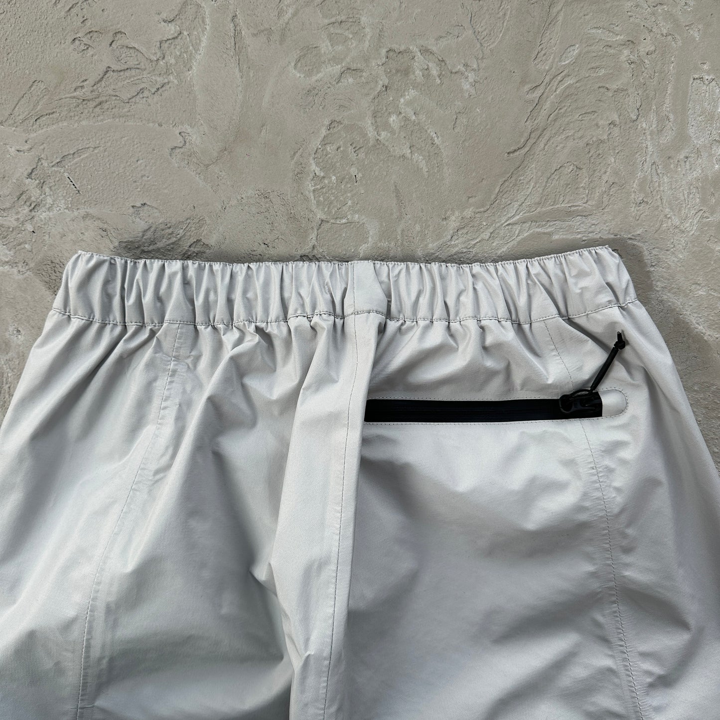 Corteiz Elitework Shell Pants grey