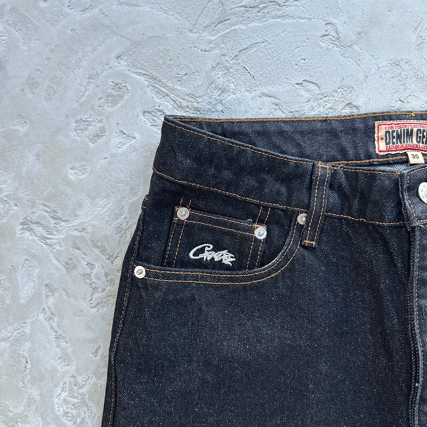 Corteiz Dual Stripe Baggy Jeans 'Black Wash'