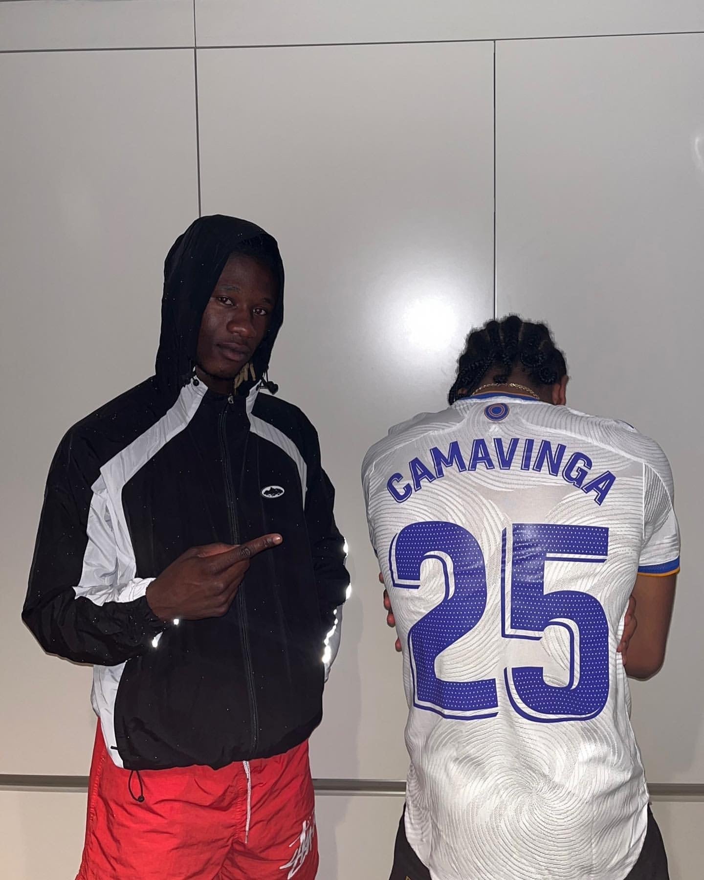 Alcatraz Sun & Rain WindBreaker - Black